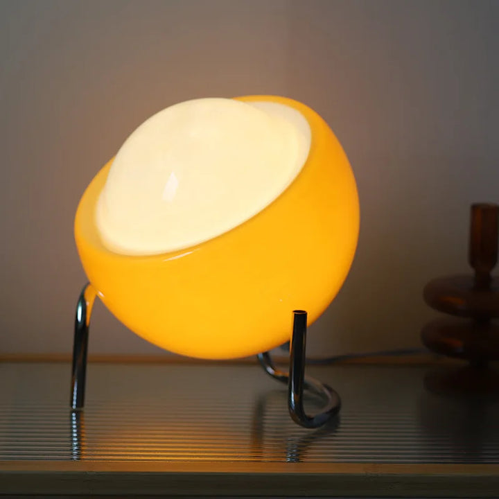 Lumi - Nordische Retro-Lampe aus Glas