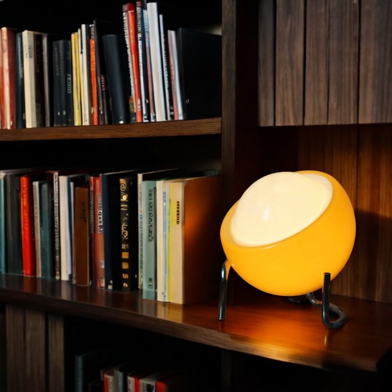 Lumi - Nordische Retro-Lampe aus Glas