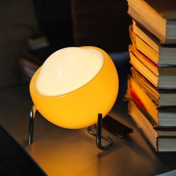 Lumi - Nordische Retro-Lampe aus Glas